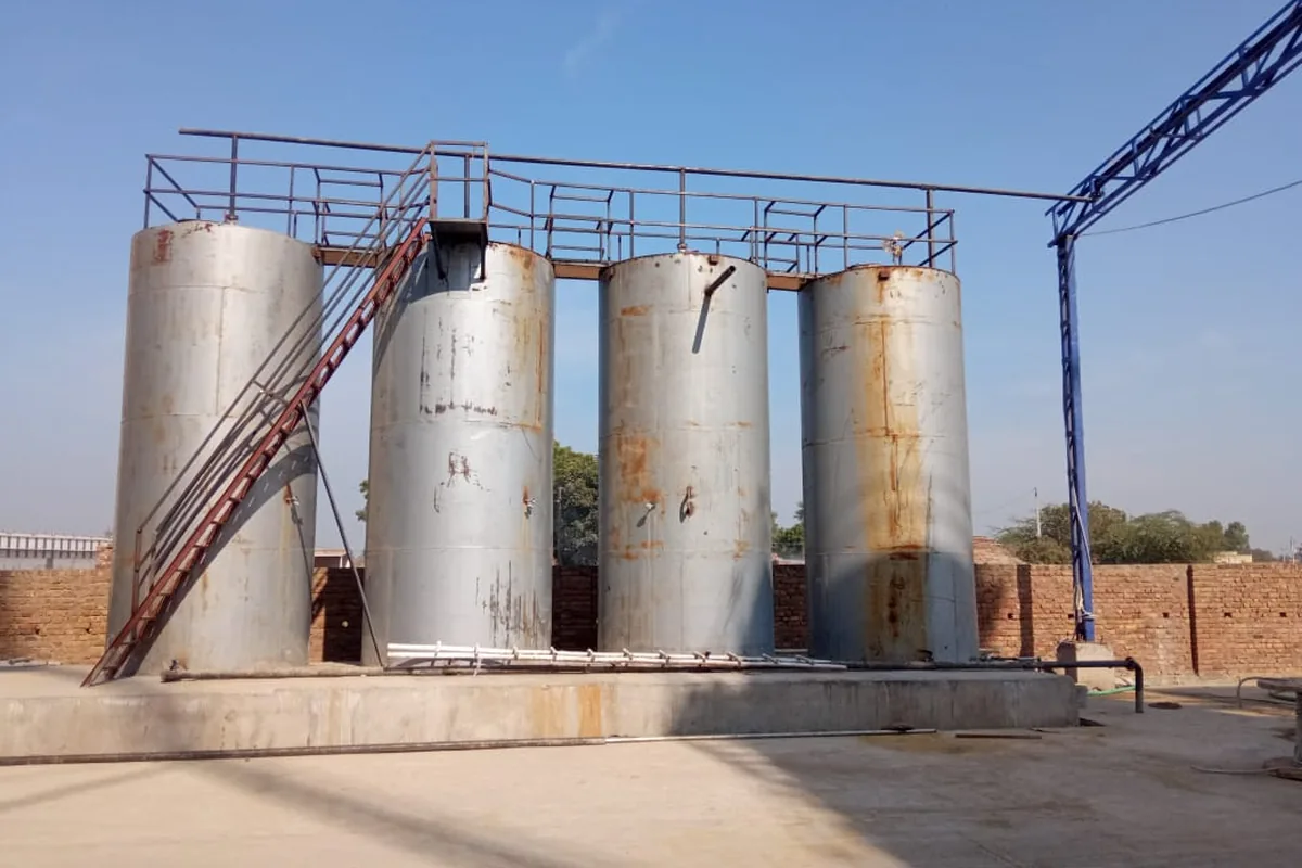 Paddy storage silos